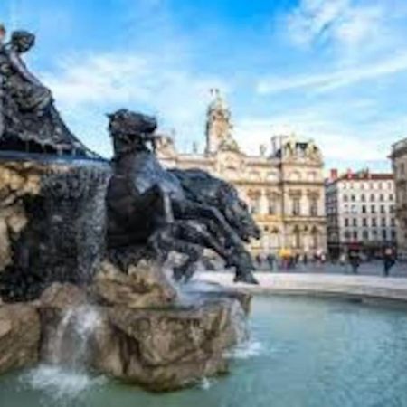 Studio Cosy Proche Lyon Part Dieu Apartment Villeurbanne Luaran gambar
